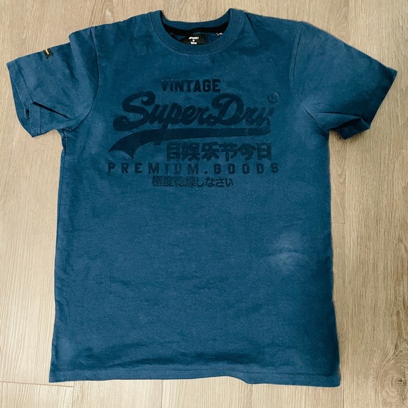 Super Dry Tshirt Small - Picture 1 of 4